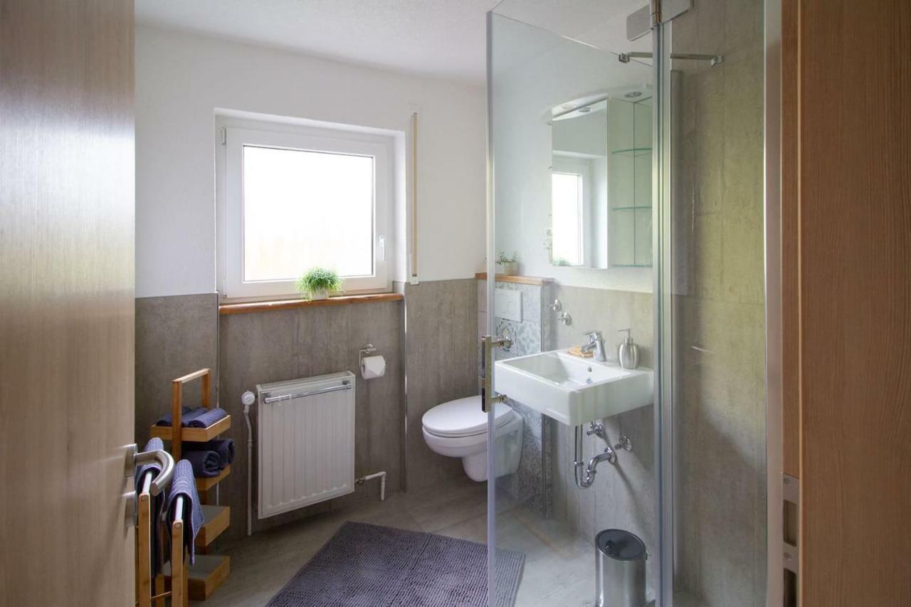 Schöne und helle Ferienwohnung in Pfaffenweiler Villingen-Schwenningen Exterior foto
