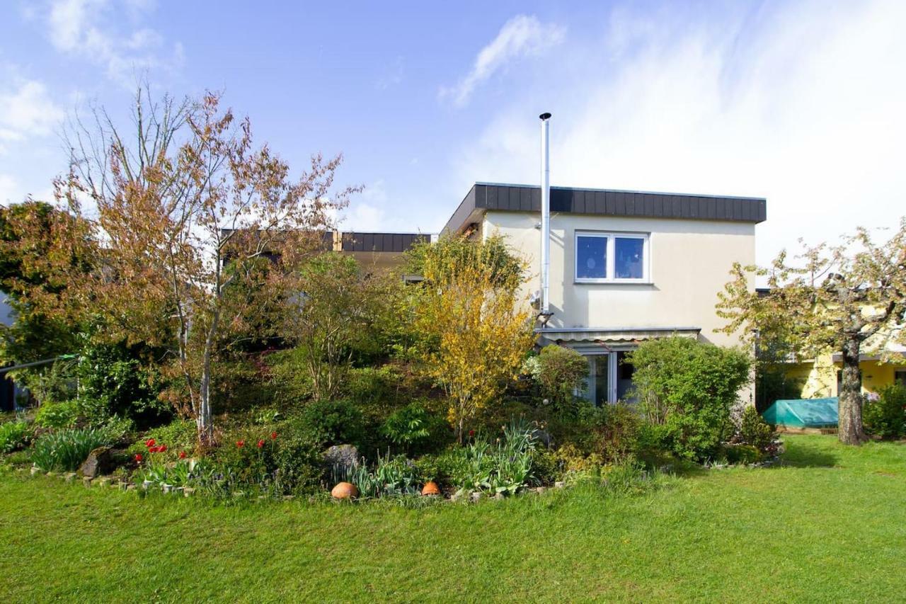 Schöne und helle Ferienwohnung in Pfaffenweiler Villingen-Schwenningen Exterior foto